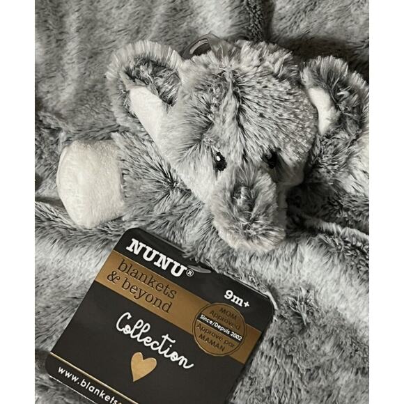 NWT Blankets & Beyond Elephant Nunu Security Snuggie Unisex BABY GIFT - Picture 5 of 5